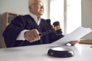 Ústavní soud: Zaměstnavatel může od konkurenční doložky odstoupit, a to i bez udání důvodů