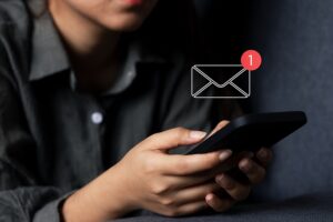 Nová forma phishingu: Podvodné SMS se vydávají za ČSSZ