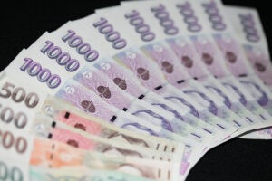 Minimální mzda v roce 2026 poroste na 22 400 Kč. HR čeká další rok vyšších nákladů