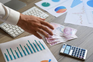 VIDEO: Odměňování zaměstnanců: Co lidi tvrdí, že chtějí vs. co opravdu chtějí