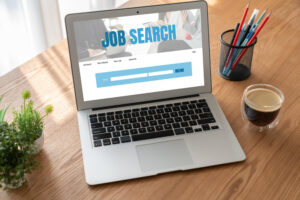 Musíte povinně zveřejňovat mzdy už v inzerátech? MPSV přináší změny v náboru