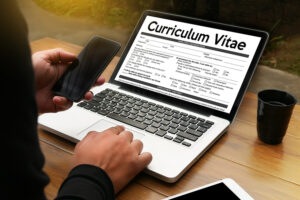 DOTAZ: Jak dlouho lze uchovávat životopisy