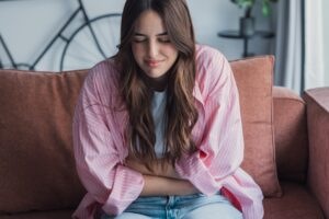 Menstruační volno v praxi: Co by přineslo zaměstnancům a zaměstnavatelům?