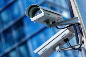 Kamerový systém na pracovišti se nově řadí mezi hlavní prioritu inspekce práce